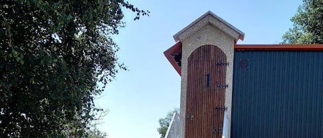 Enceinte de lâhĂ©bergement