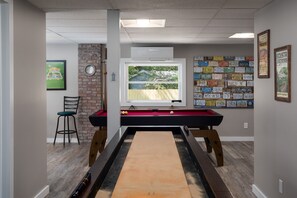 Game room - New! Cozy Mountain Retreat near Pisgah Forest & DownTwn. Pet Friendly/Game Room! (Brevard)