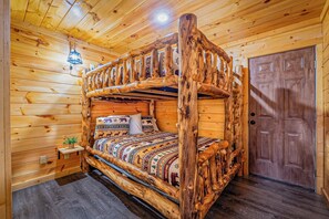 4 bedrooms, iron/ironing board, travel cot, free WiFi