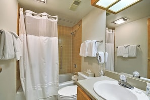 Shower, towels