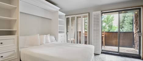 WiFi, bed sheets