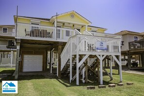 Exterior - Luna's Sea -  Oceanview - Sleeps 8 (Surfside Beach)