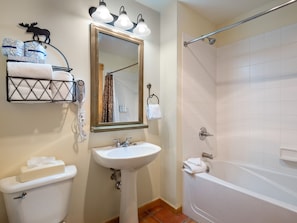 Douche, serviettes fournies