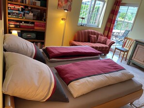 2 Schlafzimmer, Bügeleisen/Bügelbrett, Reisekinderbett, kostenloses WLAN