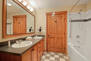 Shower, towels - Copper One 2 Bedroom Condo #424 by RedAwning (Copper Mountain)