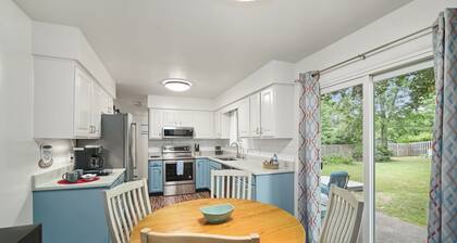 Cozy house-Near Cascades-Dog friendly-Large yard-Tranquil