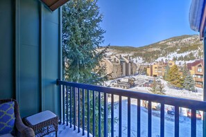 Property grounds - Foxpine 2 Bedroom + Loft Condo #309/311 by RedAwning (Copper Mountain)