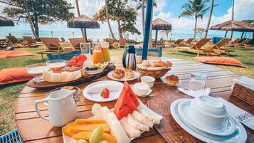 Free daily cooked-to-order breakfast