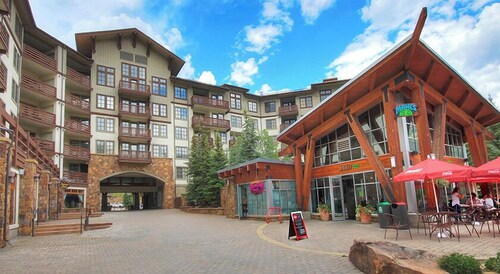 Passage Point Hotel Style Room with 1 Bed  #523A by RedAwning