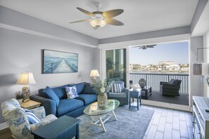 Smart TV, fireplace, video games, books