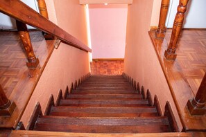 Interior - Magnifique (Nairobi)