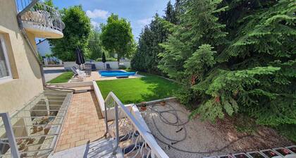 Studio mit Pool, Klimaanlage und Internet