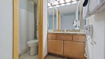 Shower, towels