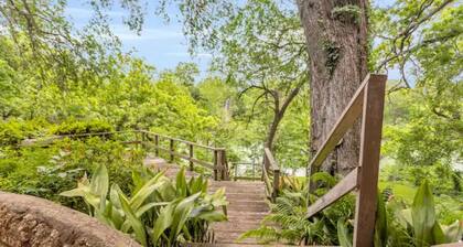 New!!! Luxury Riverfront Oasis with Gorgeous Oaks and Ping Pong Table!