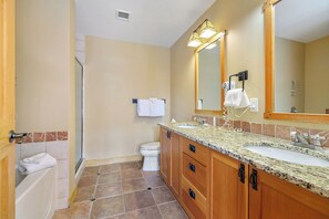 Shower, towels - Passage Point 2 Bedroom Condo #204 by RedAwning (Copper Mountain)