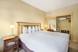 WiFi, bed sheets