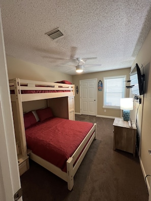 2 bedrooms, free WiFi, bed sheets, wheelchair access
