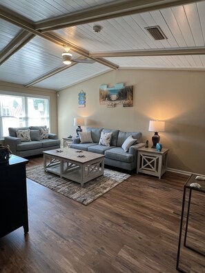 Smart-TV, DVD-Player