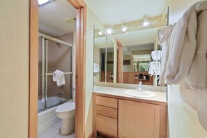 Shower, towels
