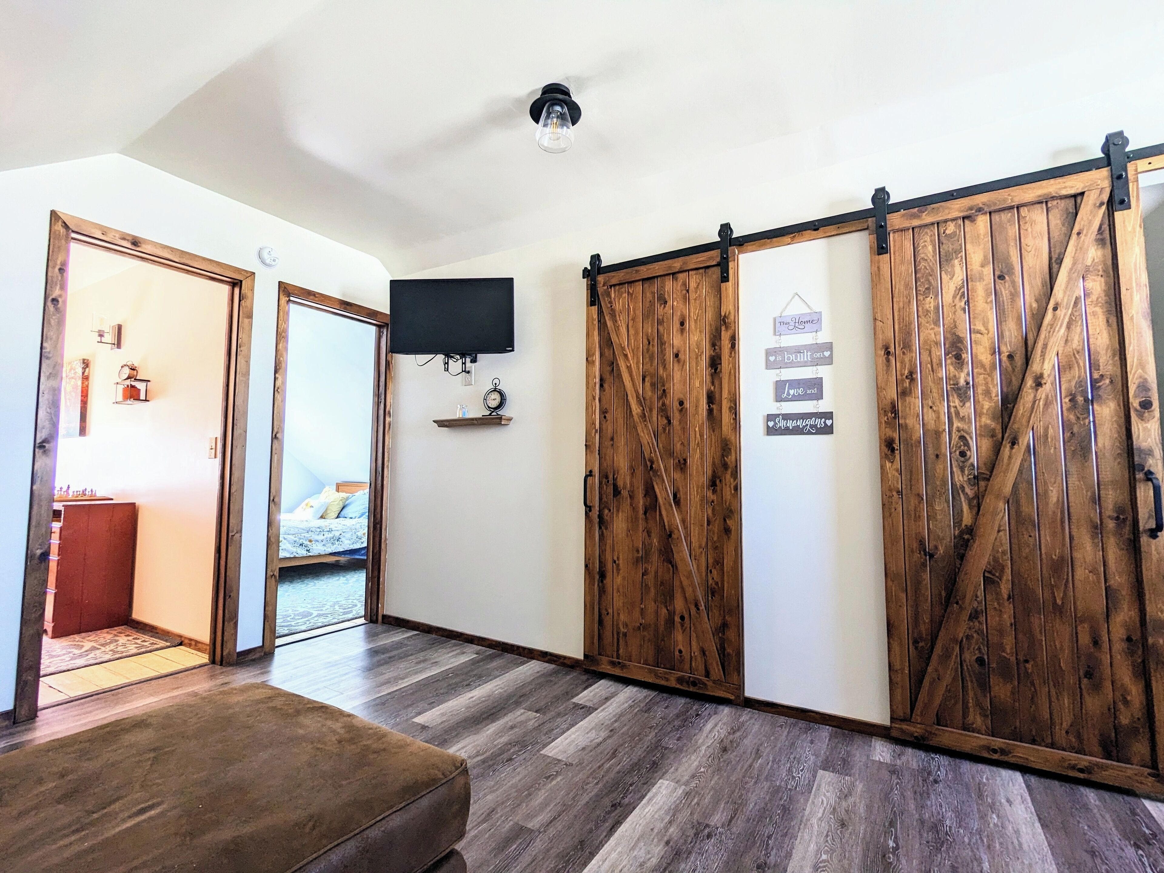 3 bedrooms, free WiFi, bed sheets