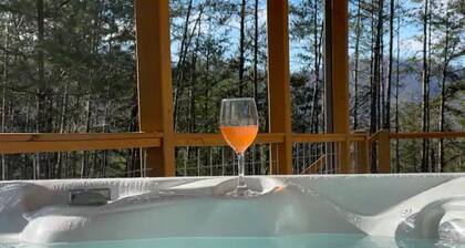 Hot tub | Firepit | Fireplace | View | Close2twn |