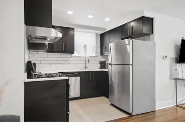 Refrigerador, microondas, horno, placa de cocina