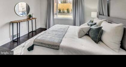 Lovely 1-bedroom rental unit with free parking