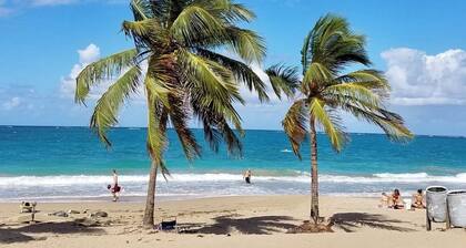 Apartment in the city, 5 minutes from the airport and the beach