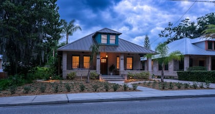 “Steeped in History” Exquisite 1919 Craftsman