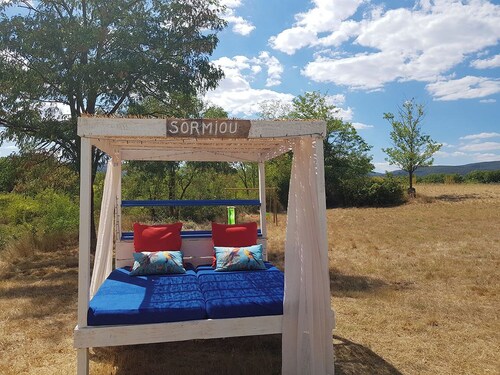 LE MAS ROUX, entouré de nature, piscine chauffée, 5 chambres