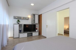 2 habitaciones, wifi gratis y ropa de cama
