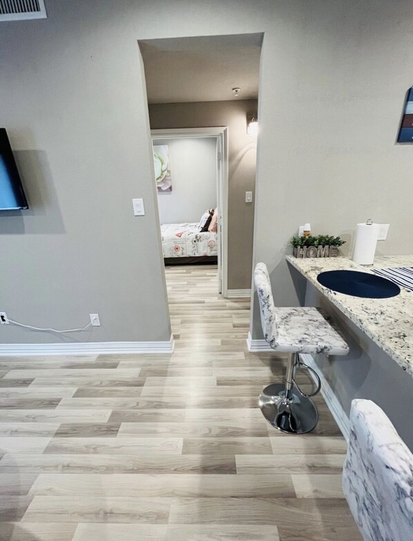 2 bedrooms - Lennox Luxury Living (Houston)