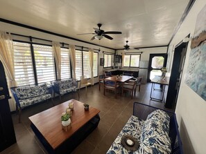 Deluxe Cabin | Living area - Villa Marcela (Chetumal)