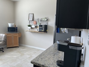 Private kitchen - Lovely 1bedroom with pool and Gym (Sarasota)