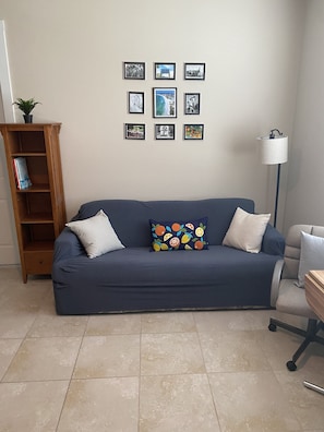 Living area - Lovely 1bedroom with pool and Gym (Sarasota)
