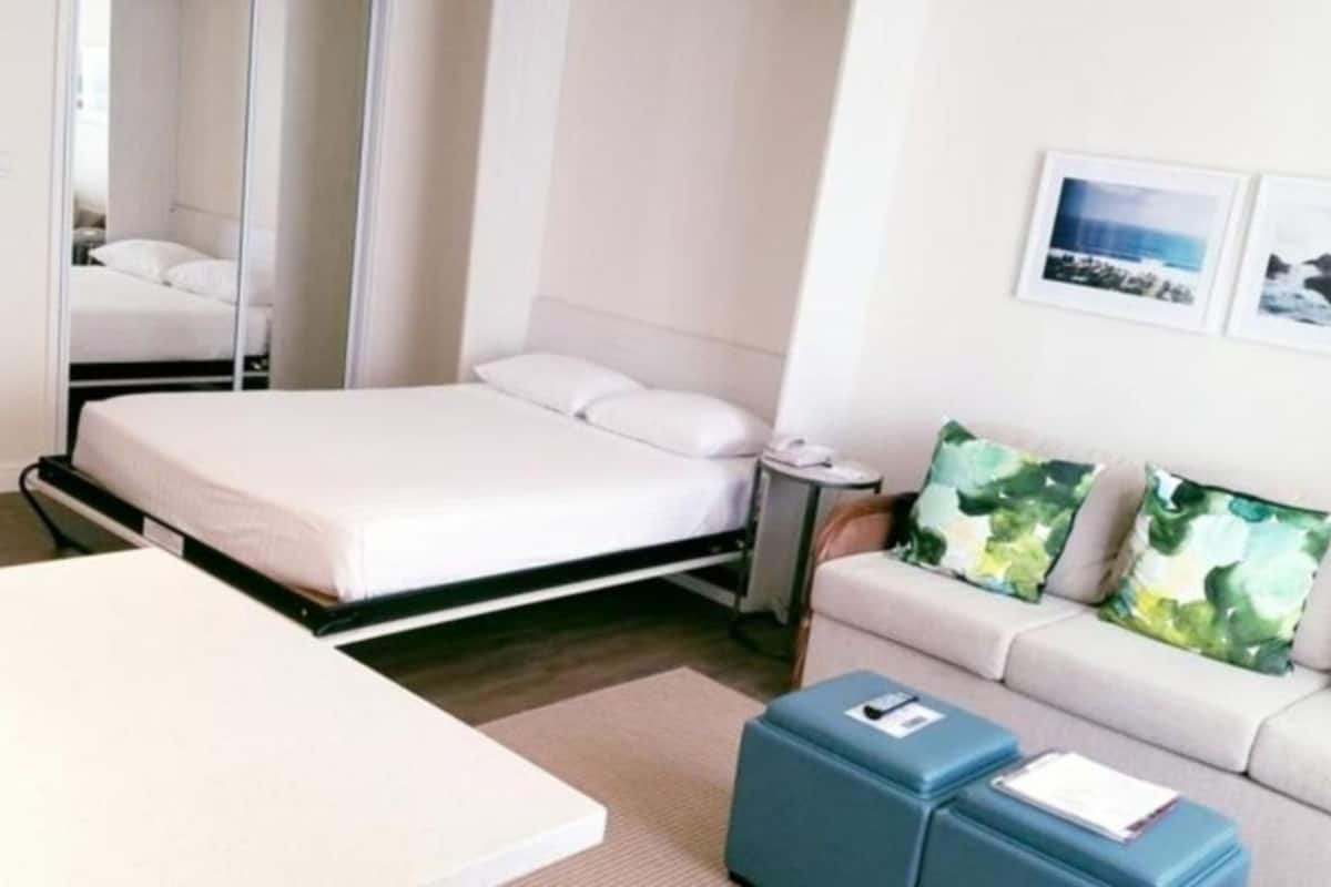 1 bedroom, individually furnished, iron/ironing board, free WiFi