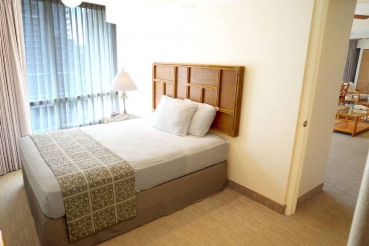 1 bedroom, individually furnished, iron/ironing board, free WiFi