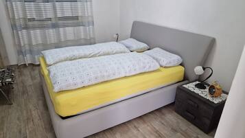 1 bedroom, free WiFi, bed sheets