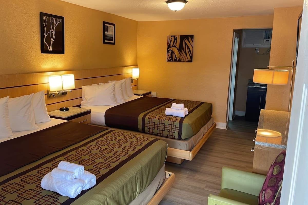 Standard Double Room | Bed sheets