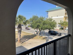 Exterior detail - Sunburst Hotel (Myrtle Beach)