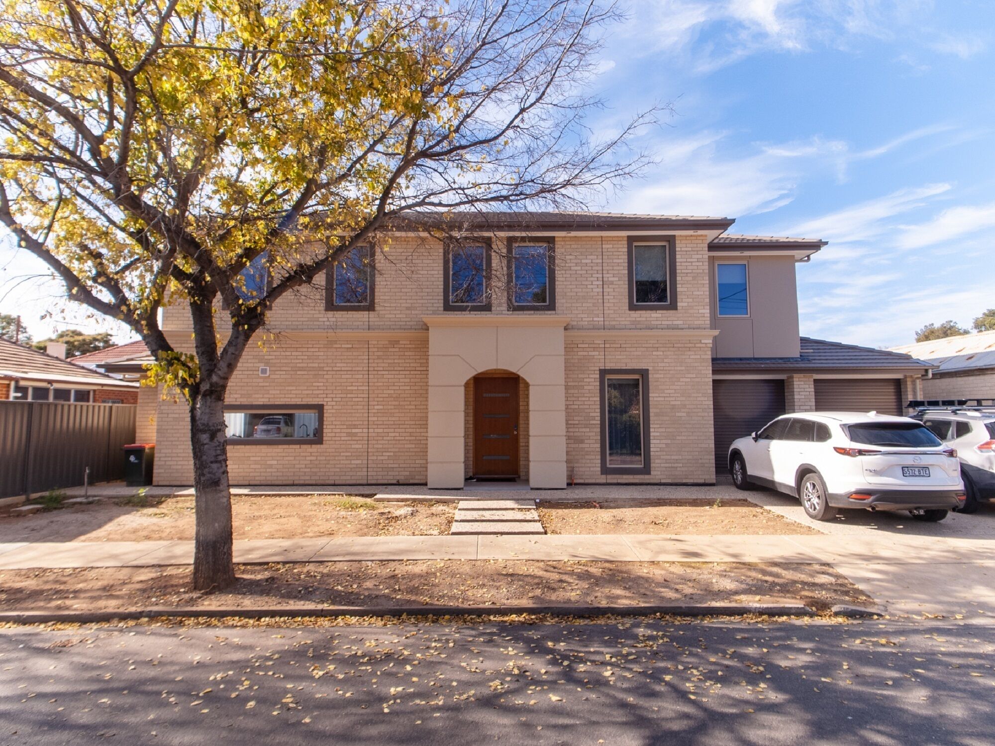 UNLIMITED WIFI | NETFLIX | SPACIOUS AND NEWLY BUILT | 10 MINUTES TO CBD