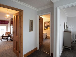 3 bedrooms, free WiFi, bed sheets