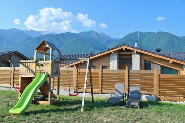 Children’s play area – outdoor - Villa Raphael near Pirin Golf Resort (Razlog)