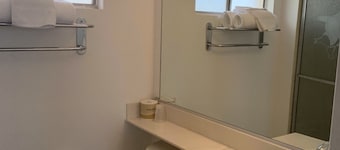 Almara Inn