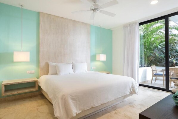 2 室のベッドルーム、WiFi (無料)、ベッドシーツ