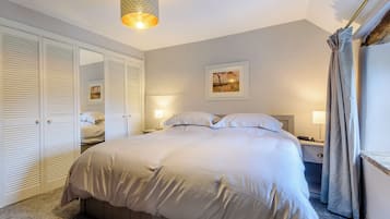 4 bedrooms, free WiFi, bed sheets