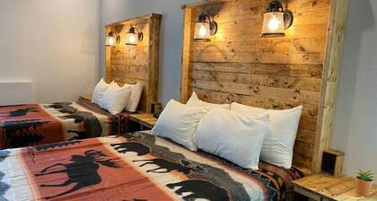 104 Downtown Ohiopyle 2 beds Falls Market Inn