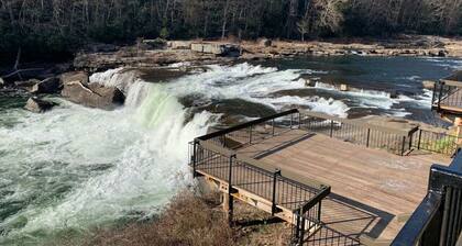 Trailside Hotel, Minutes to Fallingwater Riverview