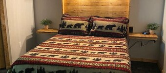 Trailside Hotel Minutes to Fallingwater Queen 105