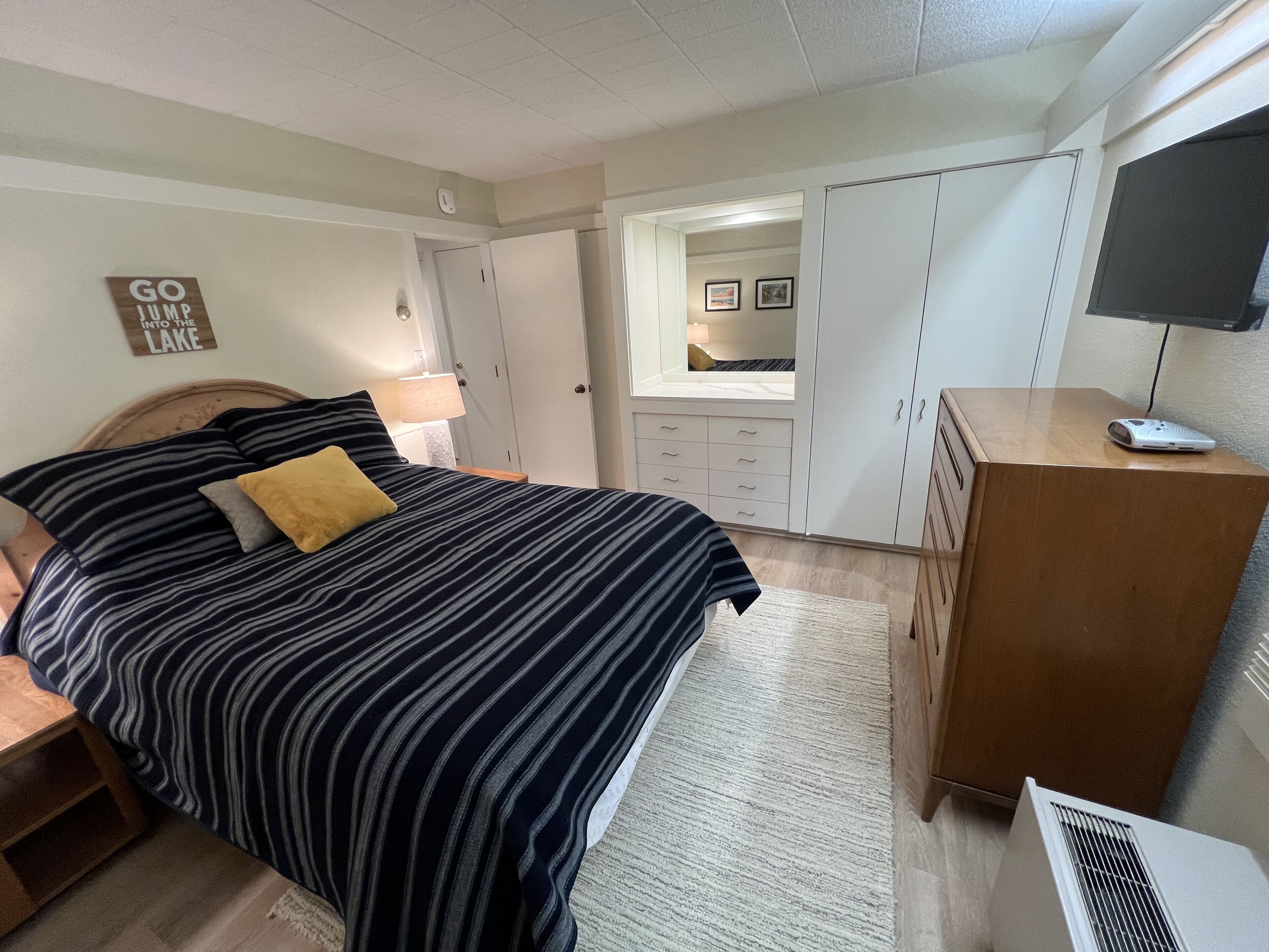 Homestead Resort - Lake Michigan Frontage 1 Bedroom Condo - Sleeps 4 -Glen Arbor - Glen Arbor, MI